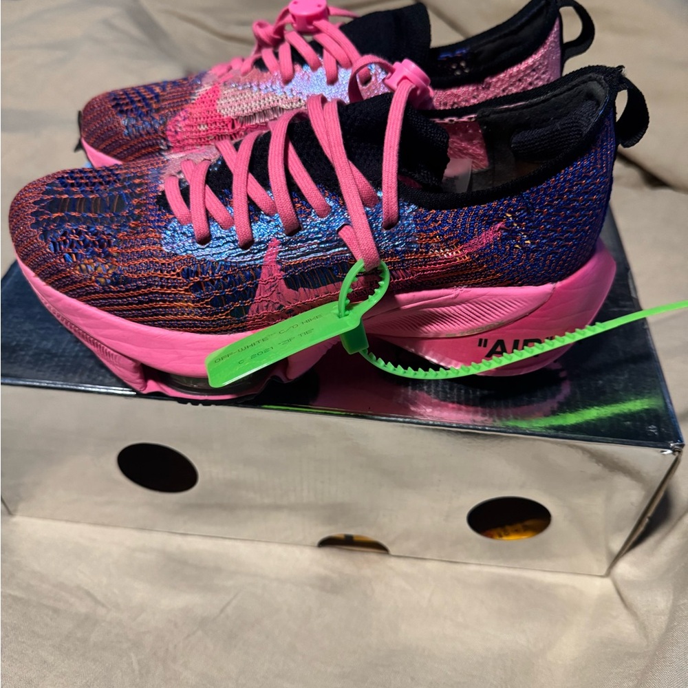 Off-White x Nike Air Zoom Tempo Next% ‘Pink Glow’